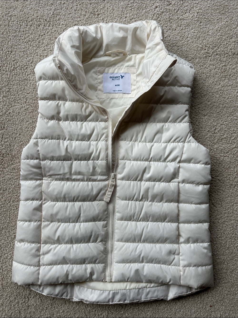 Old Navy Cream Quilted Packable Puffer Vest